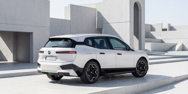 BMWiX xDrive50 charging cable